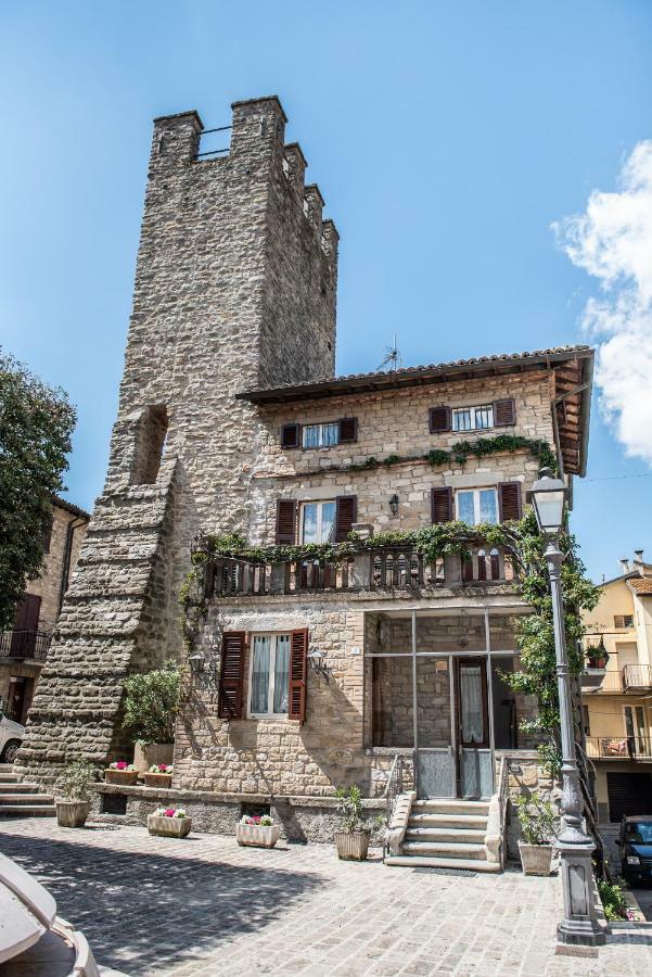 La Rosa Di Francesco Inn Valfabbrica Extérieur photo