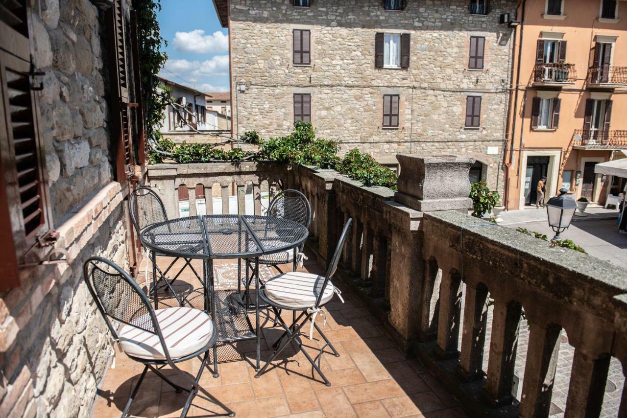 La Rosa Di Francesco Inn Valfabbrica Extérieur photo