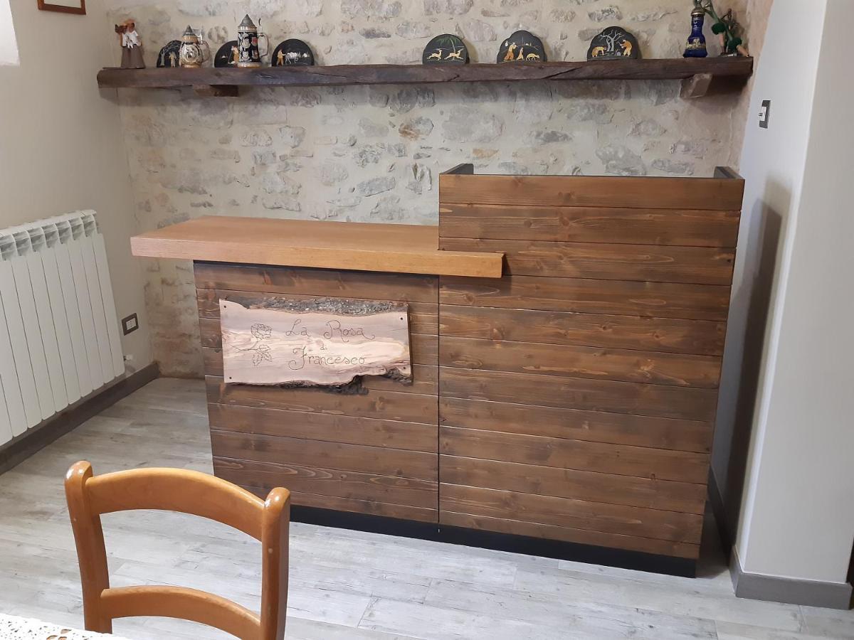 La Rosa Di Francesco Inn Valfabbrica Extérieur photo