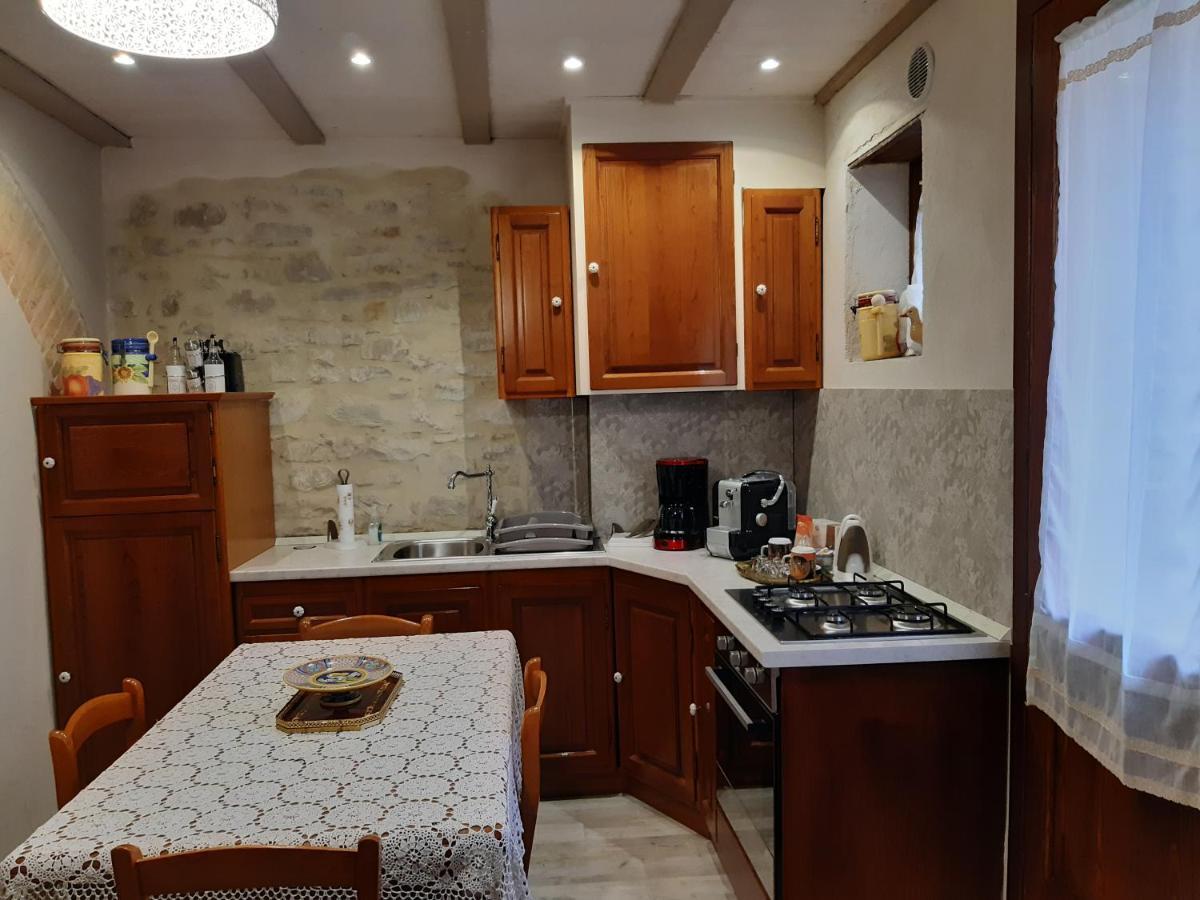 La Rosa Di Francesco Inn Valfabbrica Extérieur photo